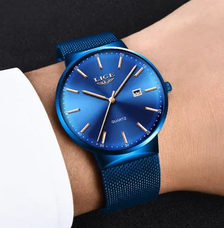 Men's stainless steel watch with 40mm dial on 24cm strap in black, blue, or black blue colours