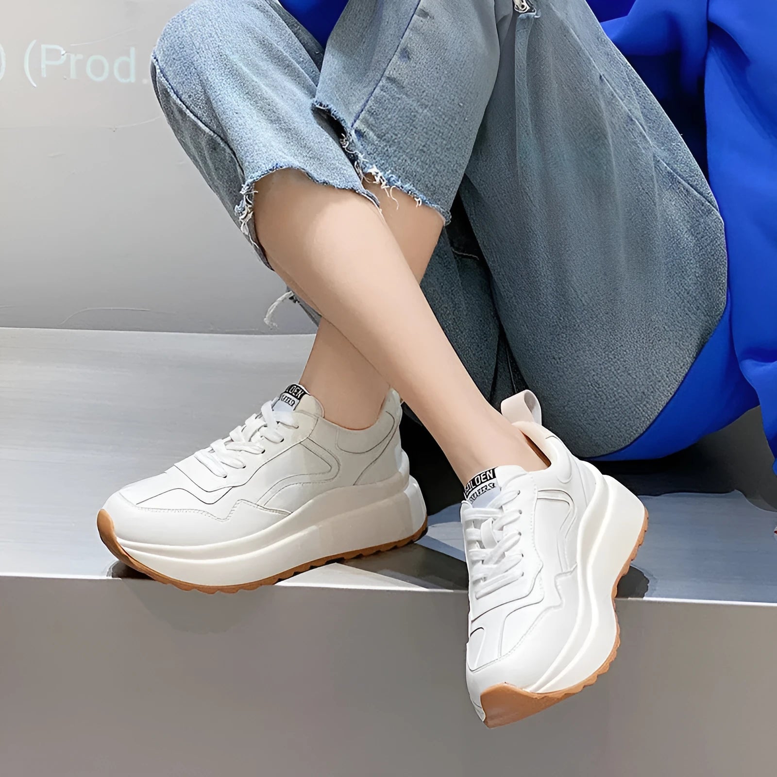 Beige women's low-top casual sports shoes made of cowhide leather with a cross-strap and English muffin heel.