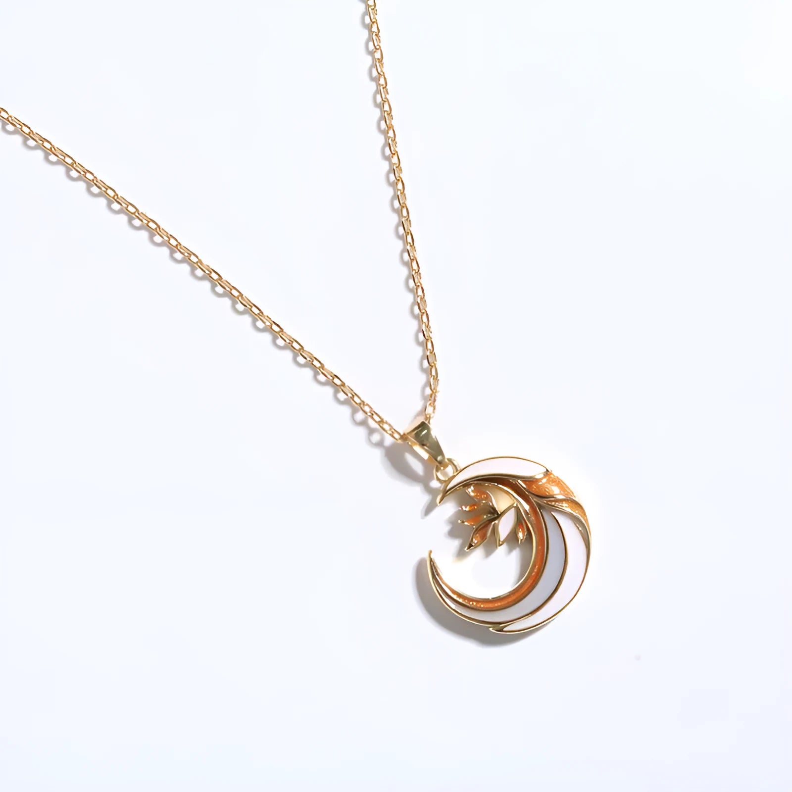 Handmade gold alloy crescent necklace with moon pattern pendant on clavicle chain