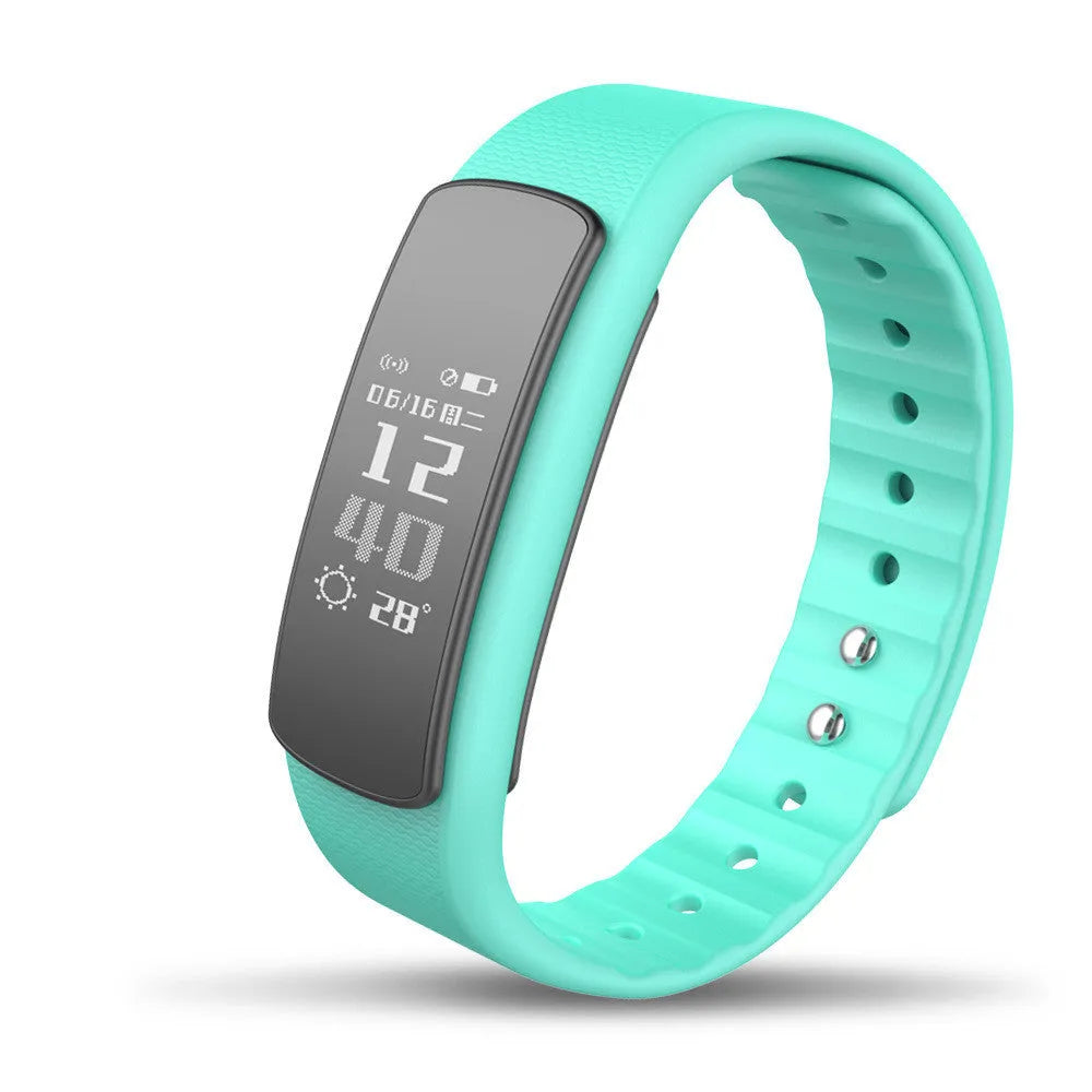 I6 smart sports bracelet in black or green with 0.96-inch touch screen on a TPU wristband.
