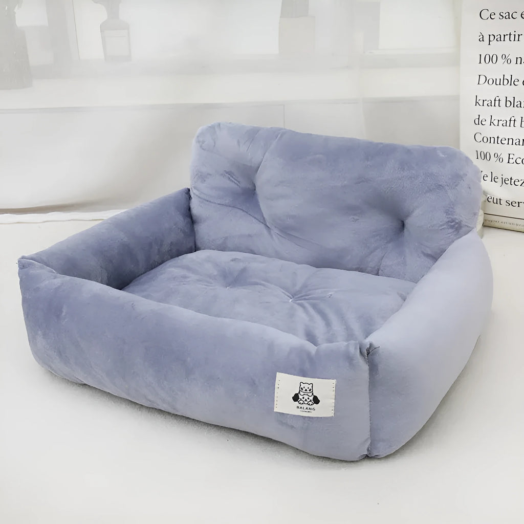 Car-mounted stain-resistant pet outing nest for dogs in grey or blue plaid patterns
