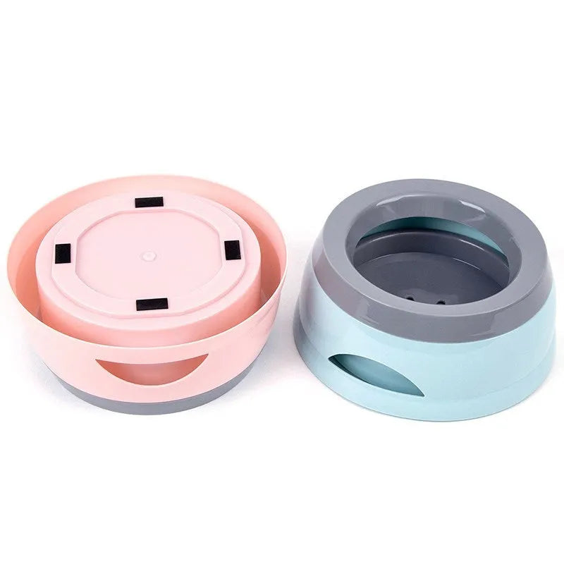 Floating no-spill plastic water bowl for pets with anti-wetting rim in grey green pink or blue