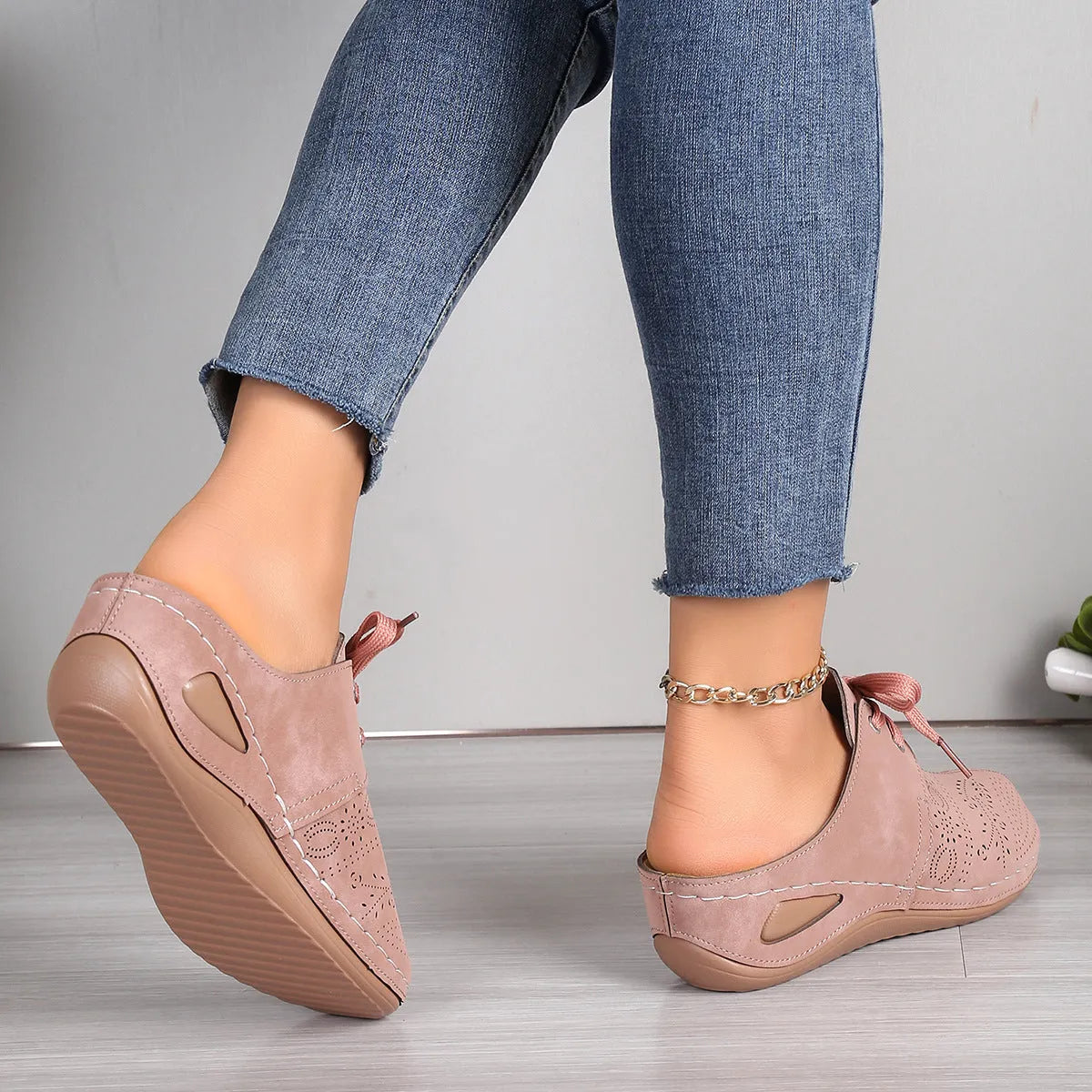 Women's baotou design lace-up wedge slippers with hollow out construction in suede upper