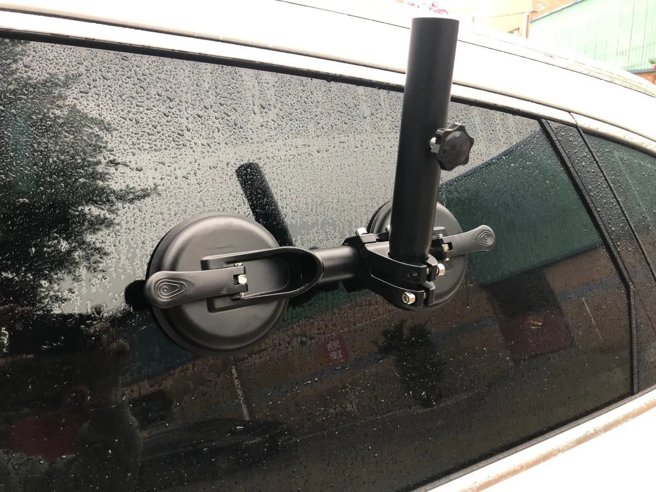 Black off-road car sucker base with round suction cup for vehicle window mounting