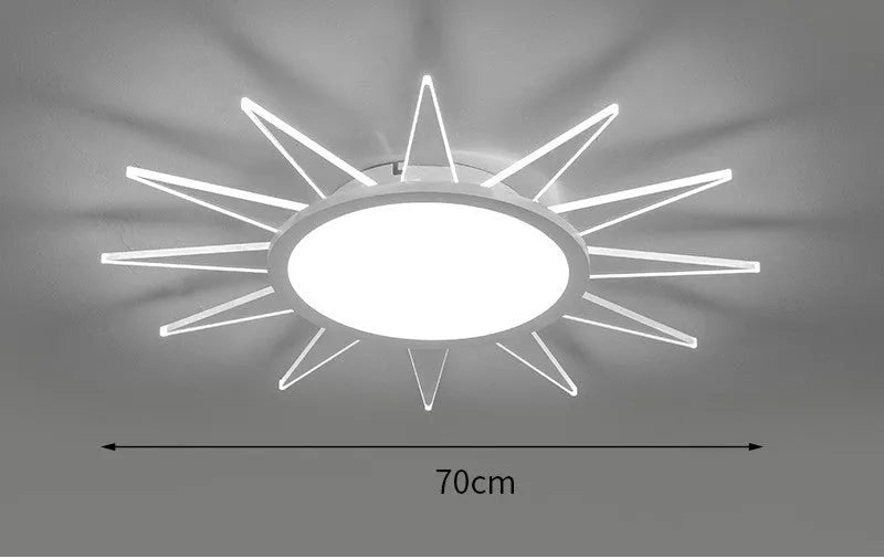 Modern round aluminium LED ceiling lamp with remote control for dimming, available in four sizes