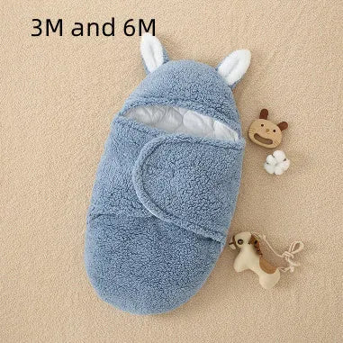 Thickened anti-shock out baby quilt in khaki with lamb velvet outer, 100% cotton inner, 45x78cm size for newborn sleeping bag use