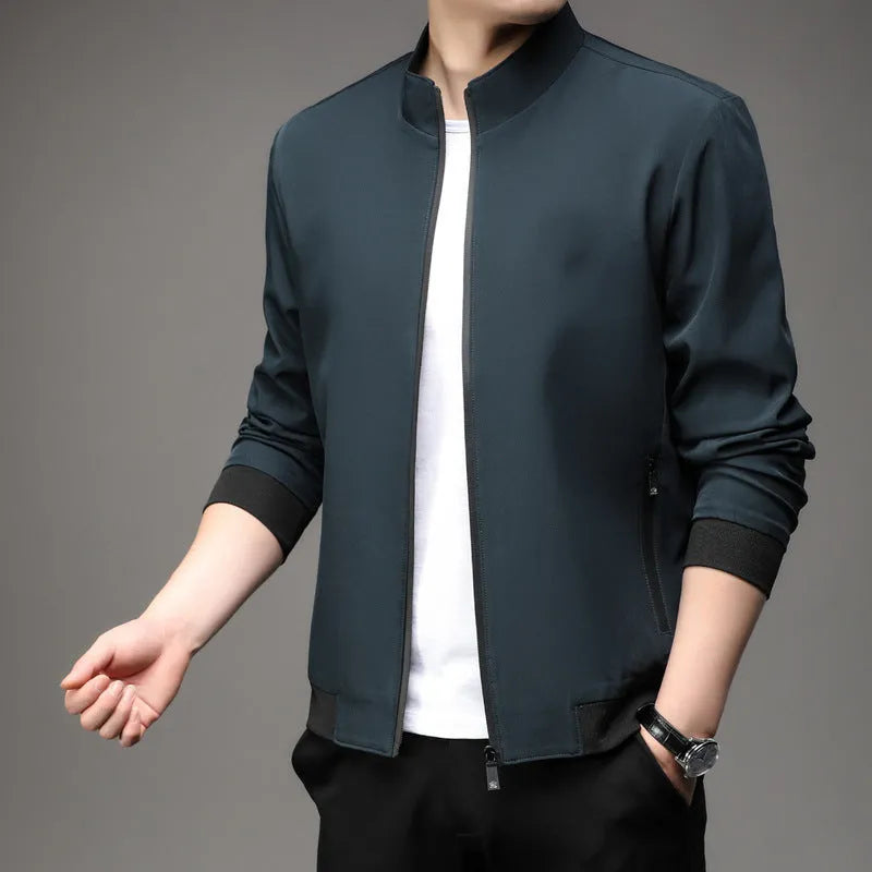Men's loose fit Korean style lapel jacket in black casual autumn outerwear with zipper pocket