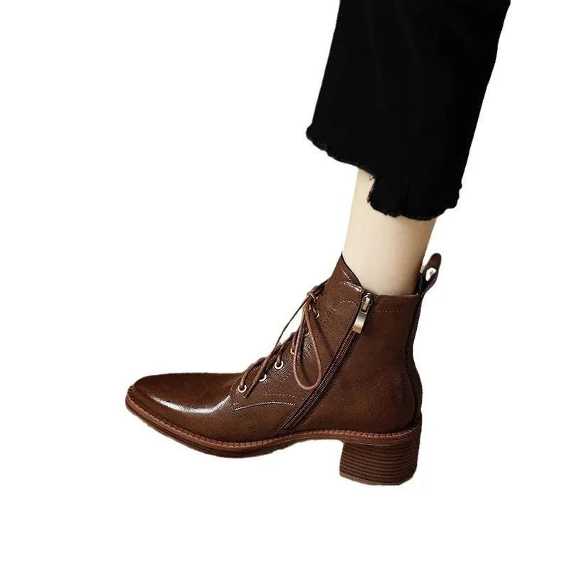 Women's black pointed toe short tube boots with 5.5cm heel and artificial PU upper