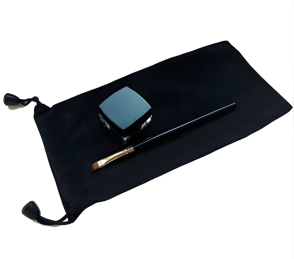 Magnetic Gel Liner waterproof black gel eyeliner with magnetic lid and matte finish