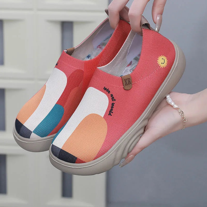 Women's hand-painted casual shoes with soft Flyknit upper, flat heel, round toe, in Milky White colour
