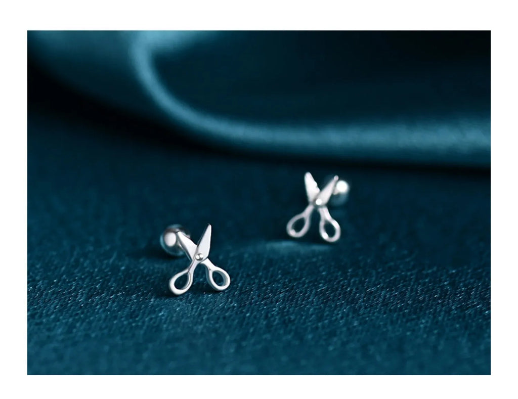 S999 pure silver ear nail with screw fitting and mini scissors detail