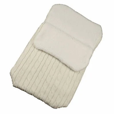 Envelope-style baby stroller sleeping bag in a choice of colours with cotton wool filling.
