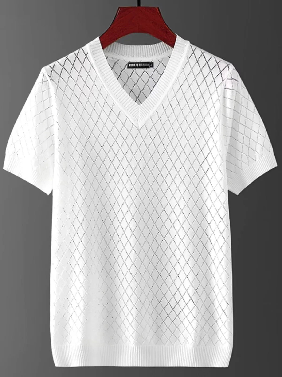 Men's white Ice Silk T-shirt with cut-out detail on V-neck, short sleeves, Korean style.