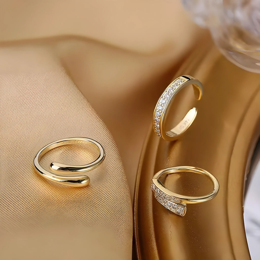 Geometric toe ring with gold copper plating and rhinestone water drop designs