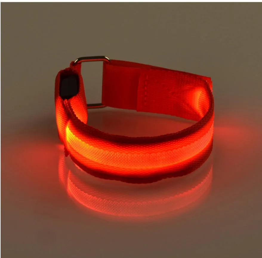 LED arm band with 7 colour options and 3 blink modes on black nylon strap