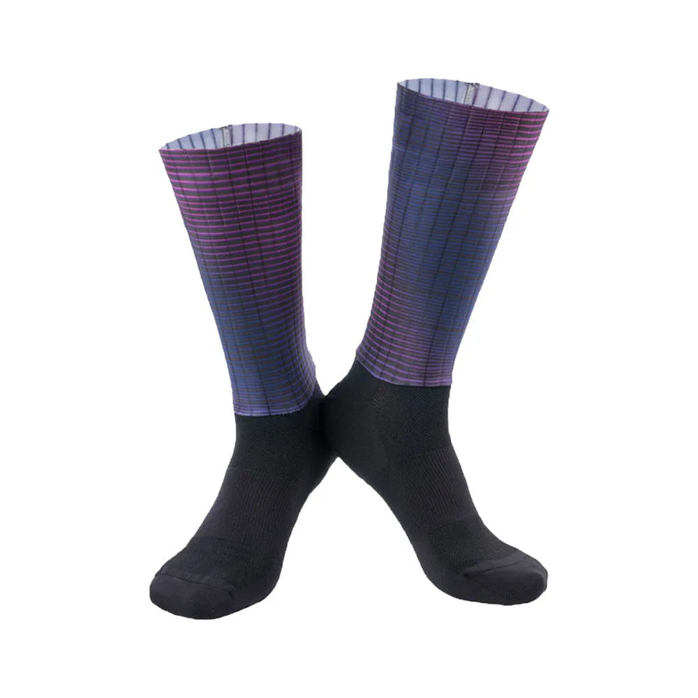 Breathable athletic socks for cycling and running in six colour options
