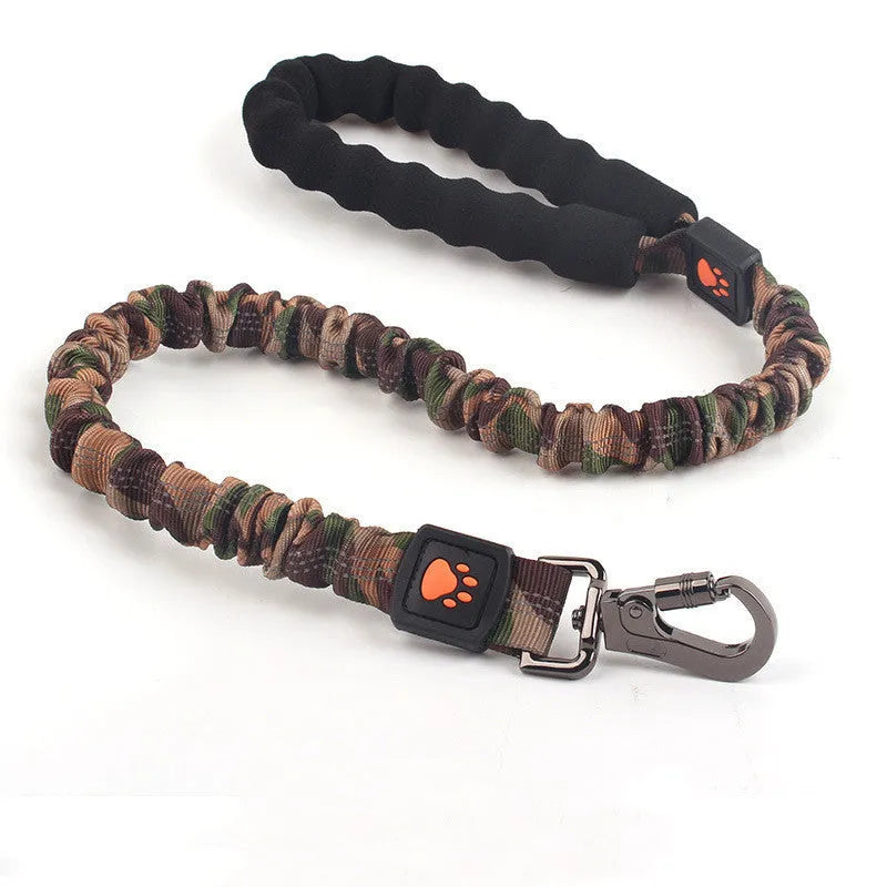 Nylon dog leash for large dogs in camouflage green, short length 80-120cm, with metal clip on plain webbing
