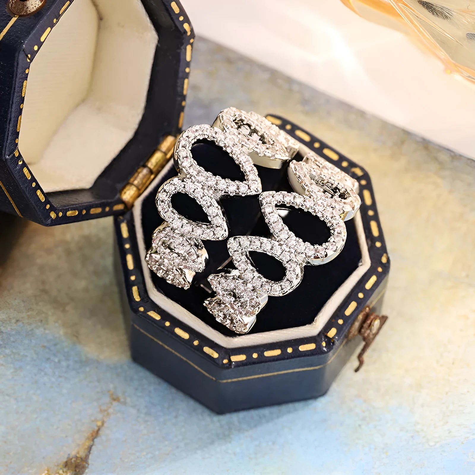 Gold-plated copper women's ring with hexagon zirconia stone in colour KYRA01804