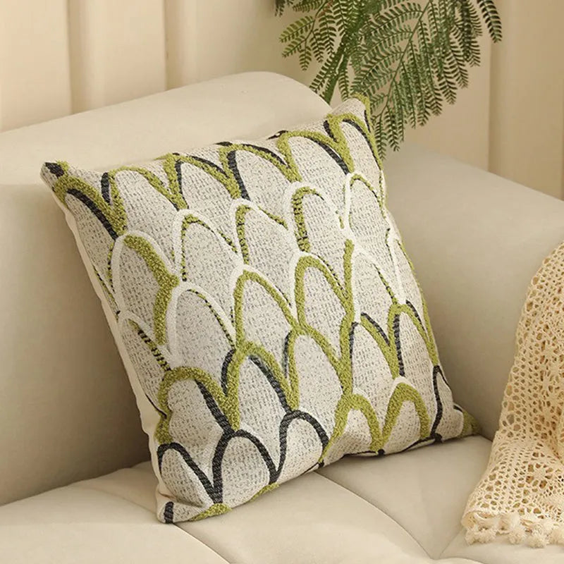 Jacquard woven cushion cover with yarn-dyed floral pattern in 45x45cm size