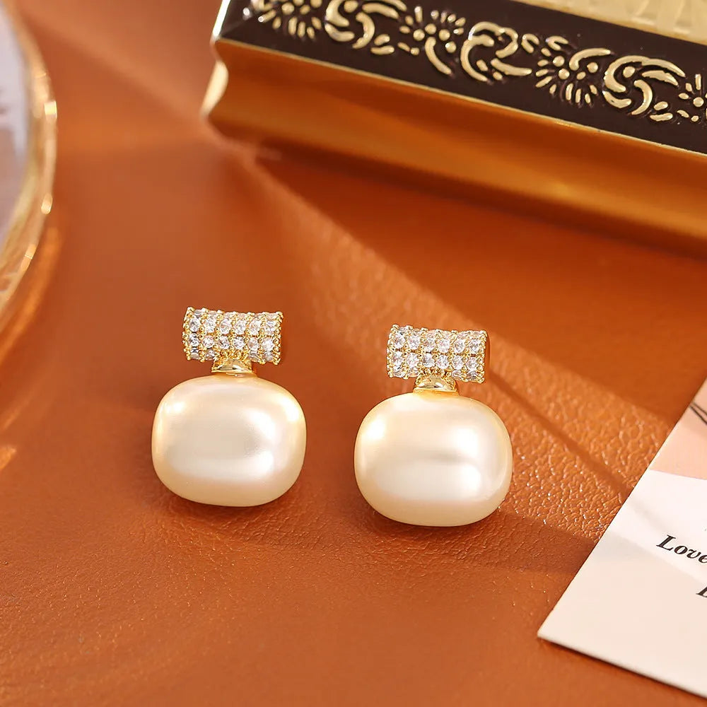 Cube sugar pearl necklace and stud earrings set on a woman, real gold plated copper, imitation pearls, adjustable chain 41-50cm