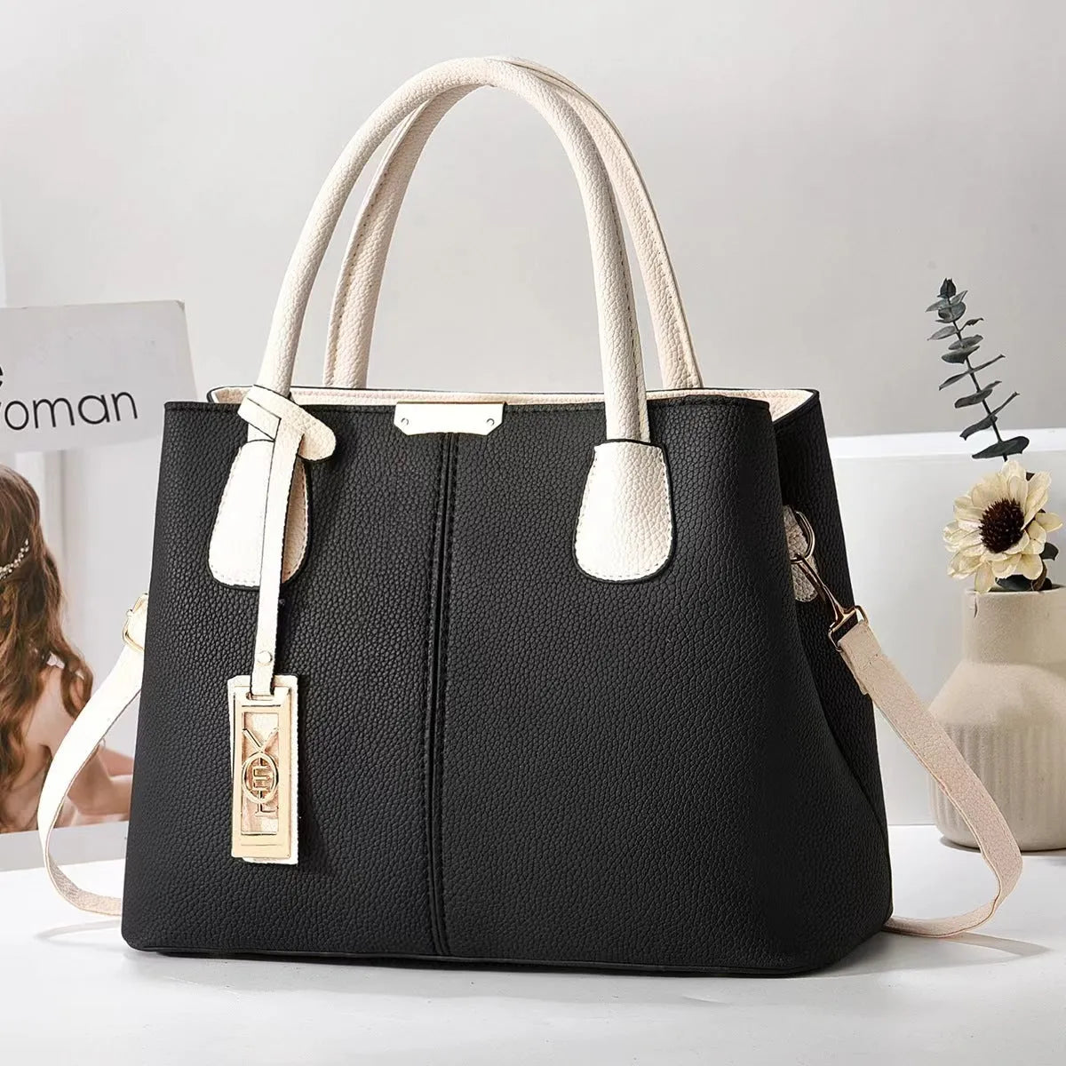 Soft PU large capacity fashion shoulder bag with leather strap in horizontal square shape
