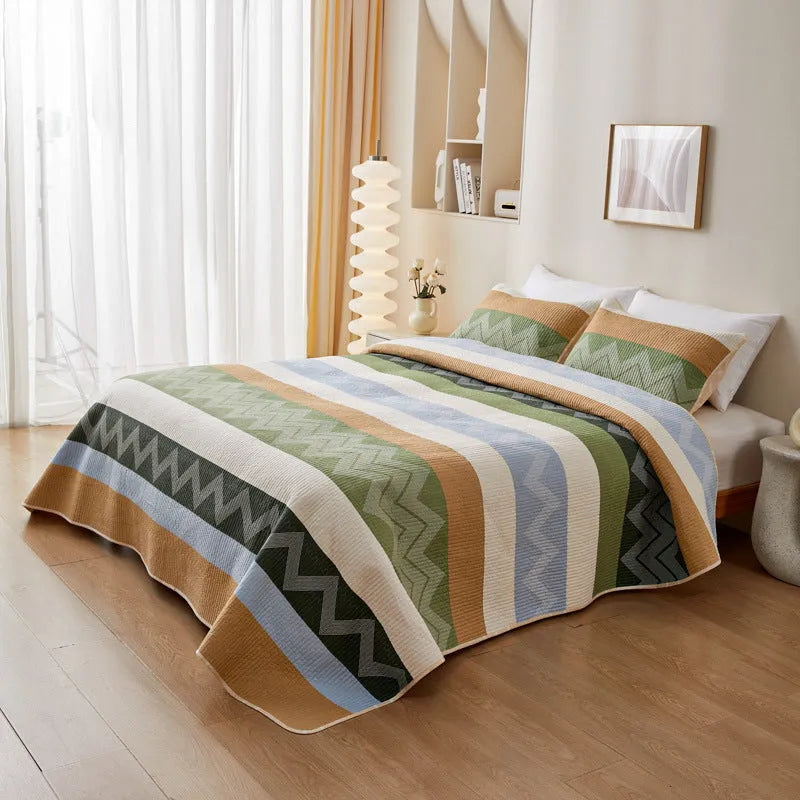 Pure cotton printed bed sheet set showing reactive dyed patterns on bedspread-style bedding for 2.2 metre beds