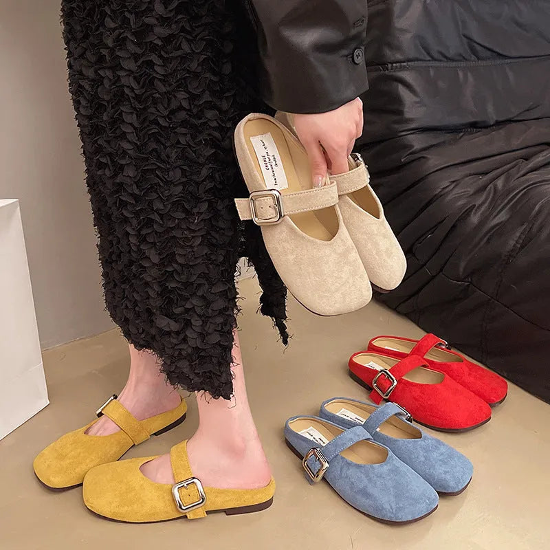 Women's square toe flat slippers in apricot colour with rubber sole