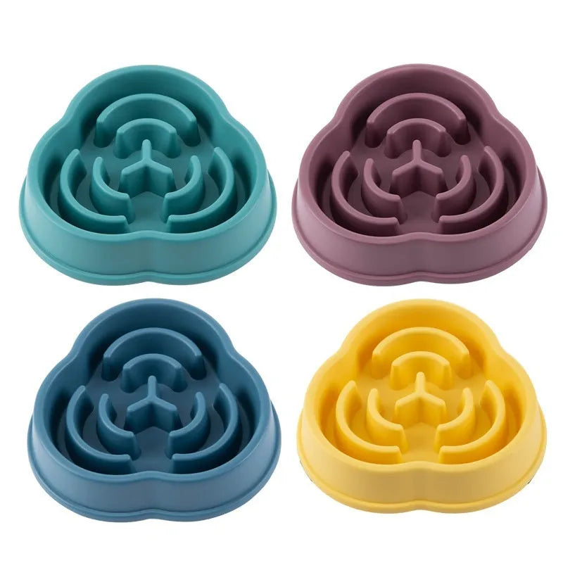 Anti-choke slow feeding dog bowl in plastic with anti-skid base, blue colour