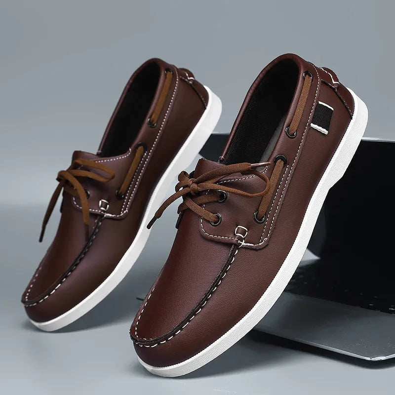 Men's British style casual shoes with artificial PU leather upper and flat heel