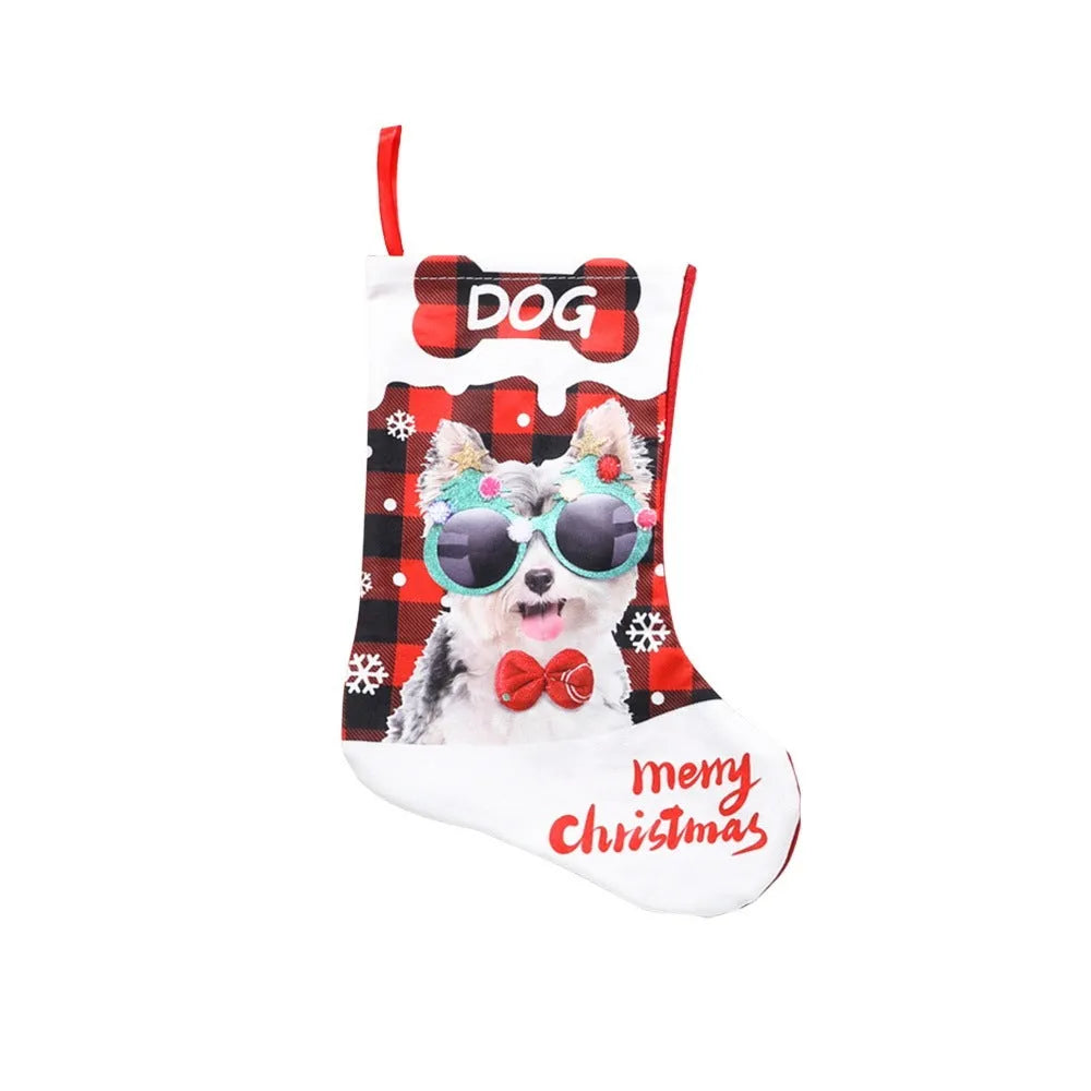Cloth Christmas decoration with plaid puppy design measuring 26x36cm