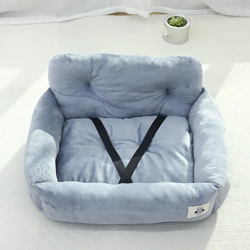 Car-mounted stain-resistant pet outing nest for dogs in grey or blue plaid patterns
