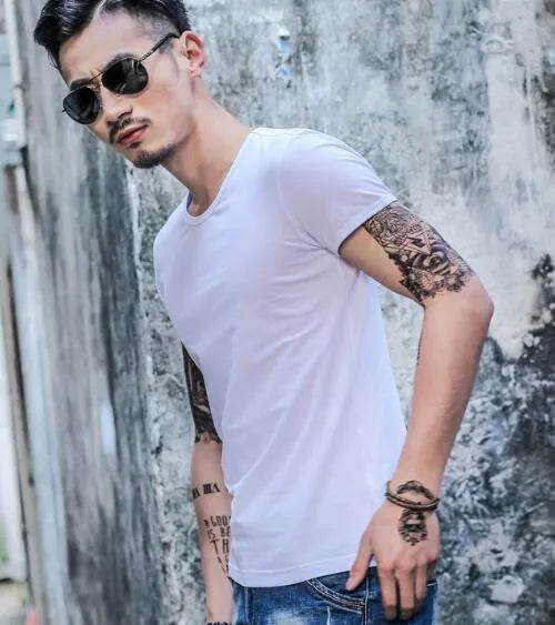 Men's short-sleeve t-shirt in bamboo-blend fabric shown in various colours including black, blue, red, and white.
