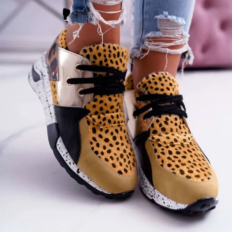 Women's casual wedge sneakers in leopard print with suede upper and 3-5cm heel