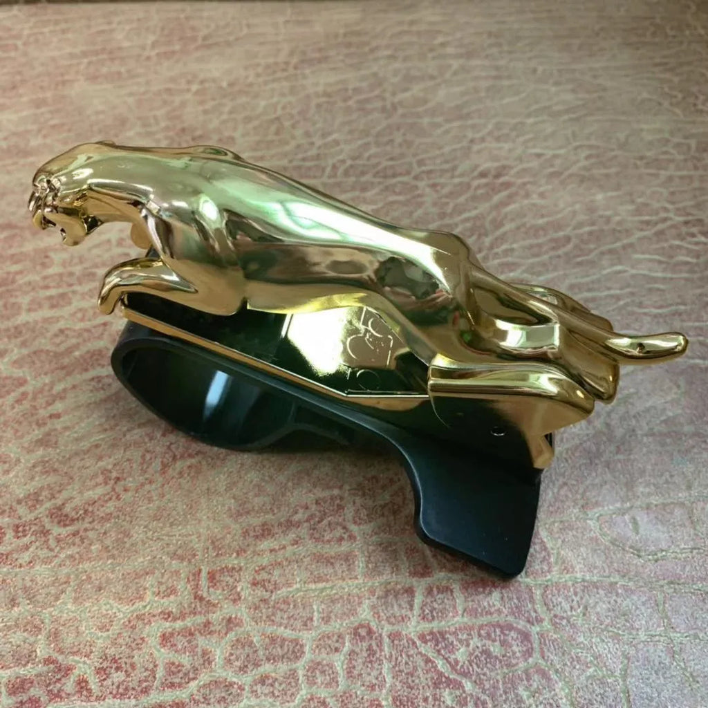 Car Leopard rotating mobile phone bracket in black ABS plastic mounted on dashboard