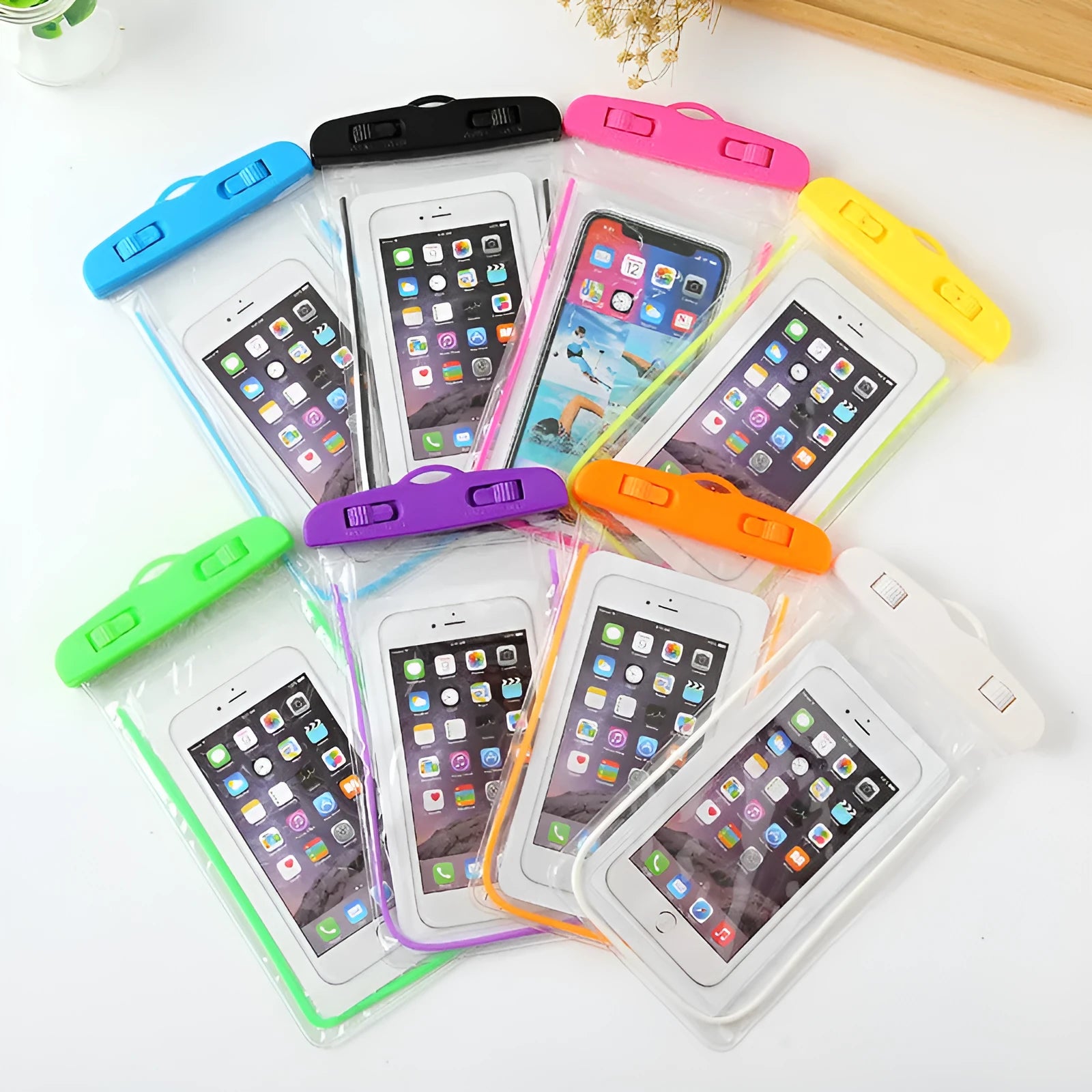 Luminous mobile phone waterproof bag in PVC and ABS with dimensions 19x10.5cm showing front view