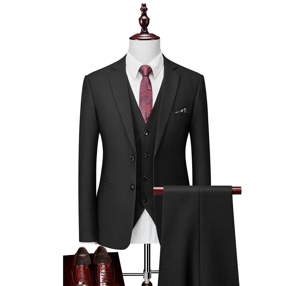 Men's three-piece plaid business casual suit with vest in slim fit design