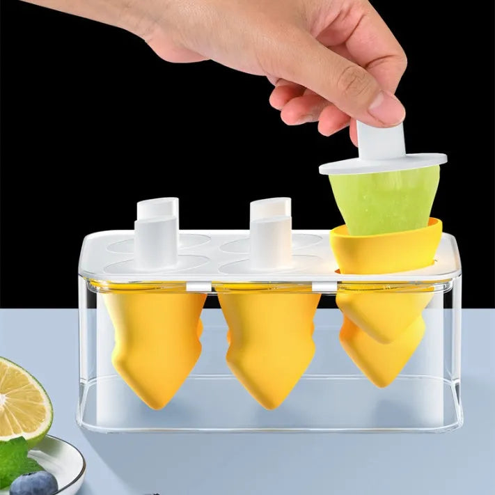 Silicone ice cube mold in green with 7.5x9.5x7.5cm format for homemade popsicles