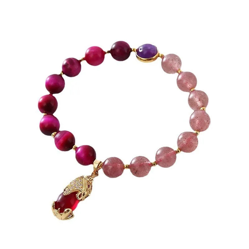 Natural strawberry crystal women's bracelet with elastic closure on wrist