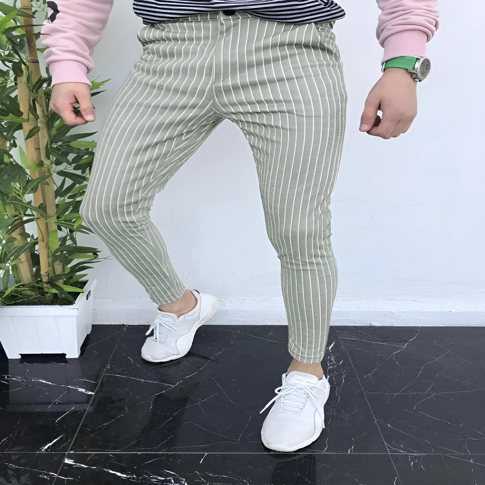 Men's slim-fit plaid casual trousers in polyester elastic fabric with straight leg cut and zip fly closure