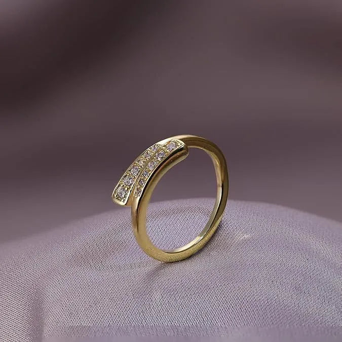 Geometric toe ring with gold copper plating and rhinestone water drop designs
