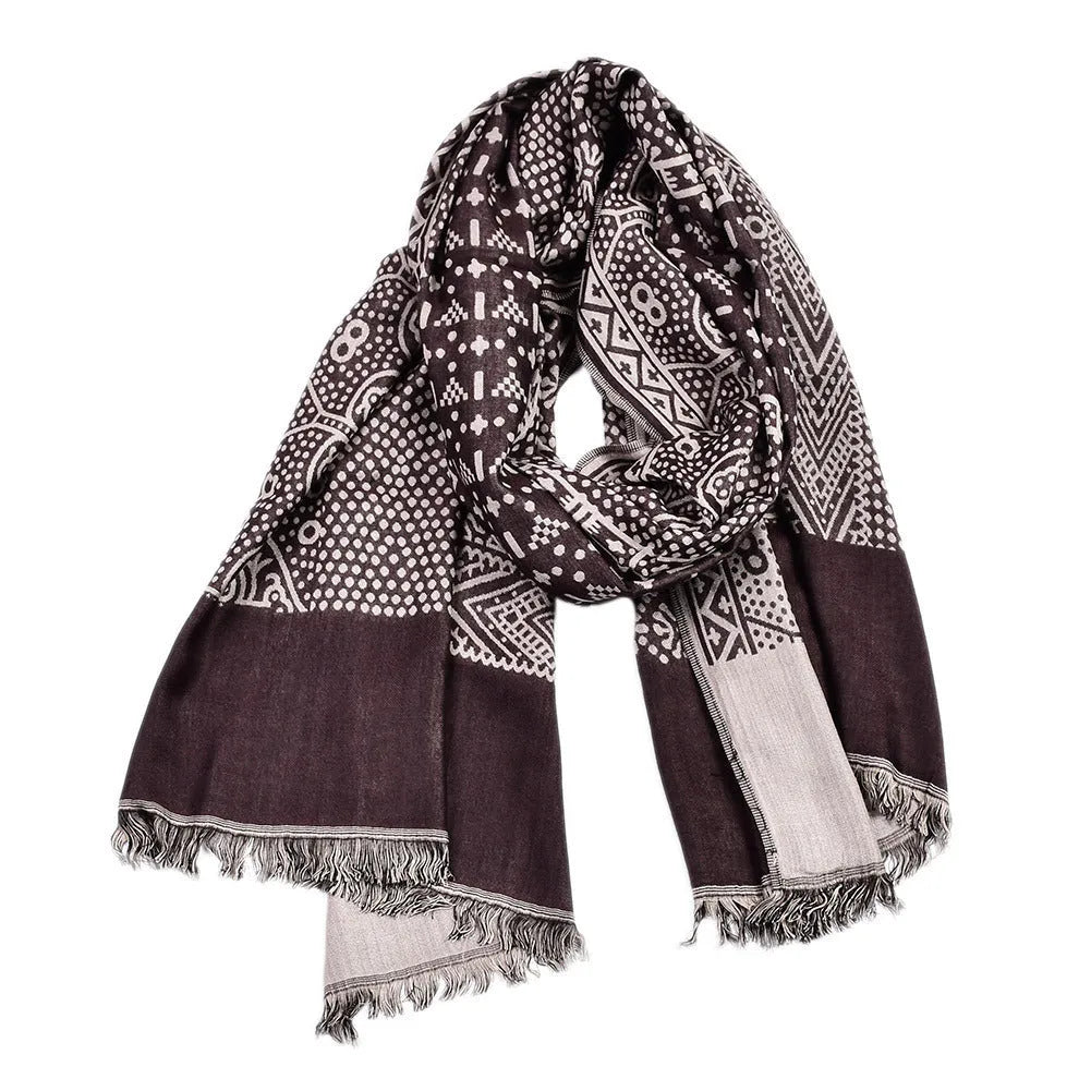 Yarn-dyed jacquard scarf with totem pattern, 65x195cm, black colour, unisex street style
