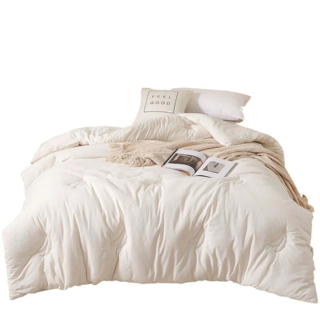Soybean fibre and pure cotton quilt in white, grey or pink jade, showing twill weave texture.