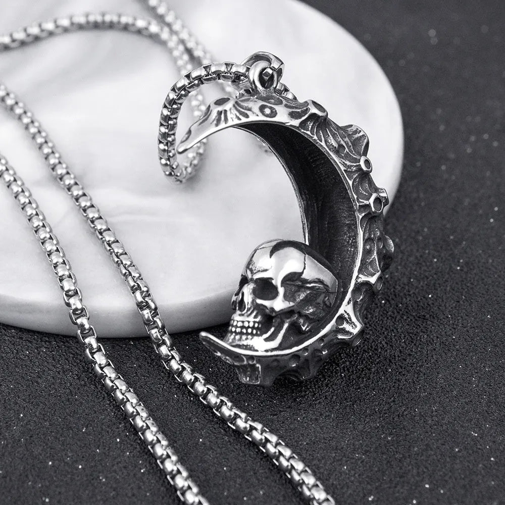 Men's stainless steel necklace with electroplated silver skull pendant in six design variations