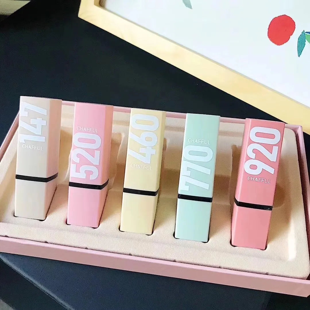 Set of 5 sample lipsticks, each 2g, in assorted colours, in a pack