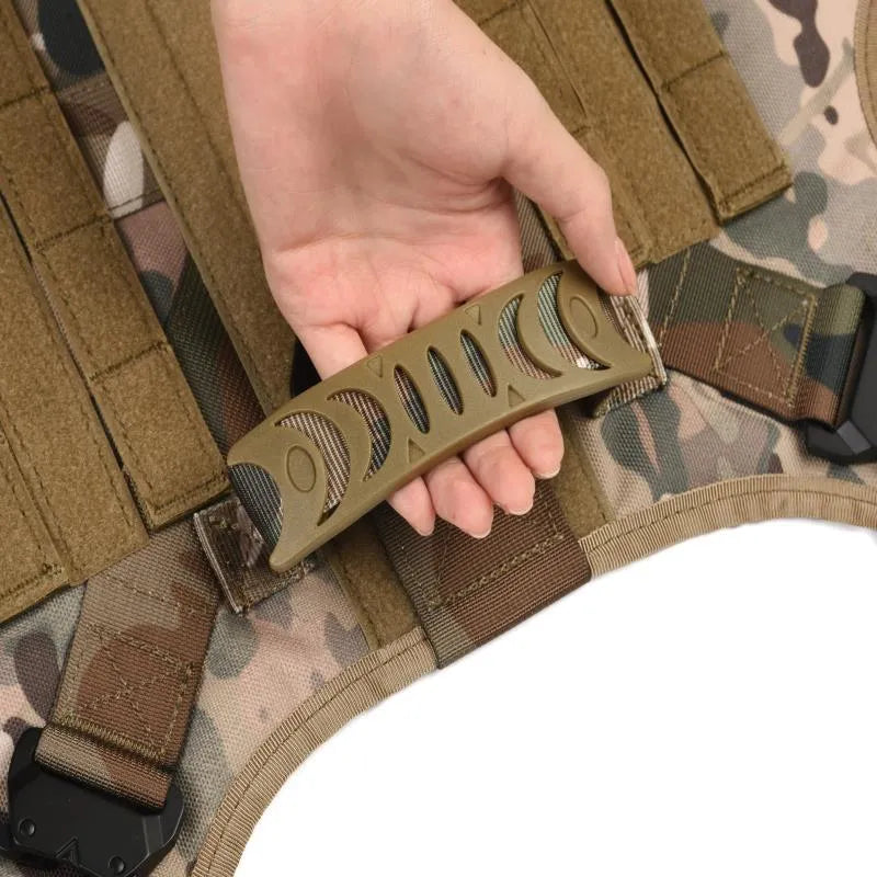 Tactical dog training vest set in polyester with camouflage colours and training accessories