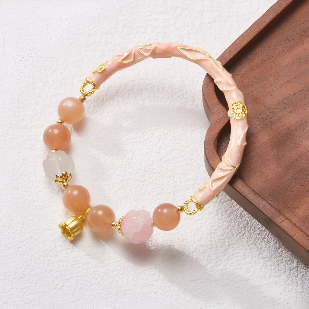 Half-life Liangyuan Lily jade half bracelet with sunstone material and geometric lily pattern
