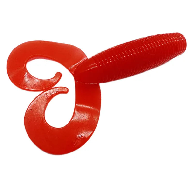 4.3g 67mm TPR double tail rolled tail maggot soft lure in red on white background
