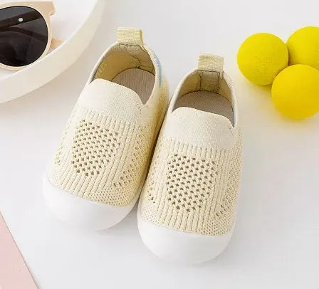 Baby soft sole non-slip walking shoes with breathable cotton upper and natural rubber sole in multiple colours