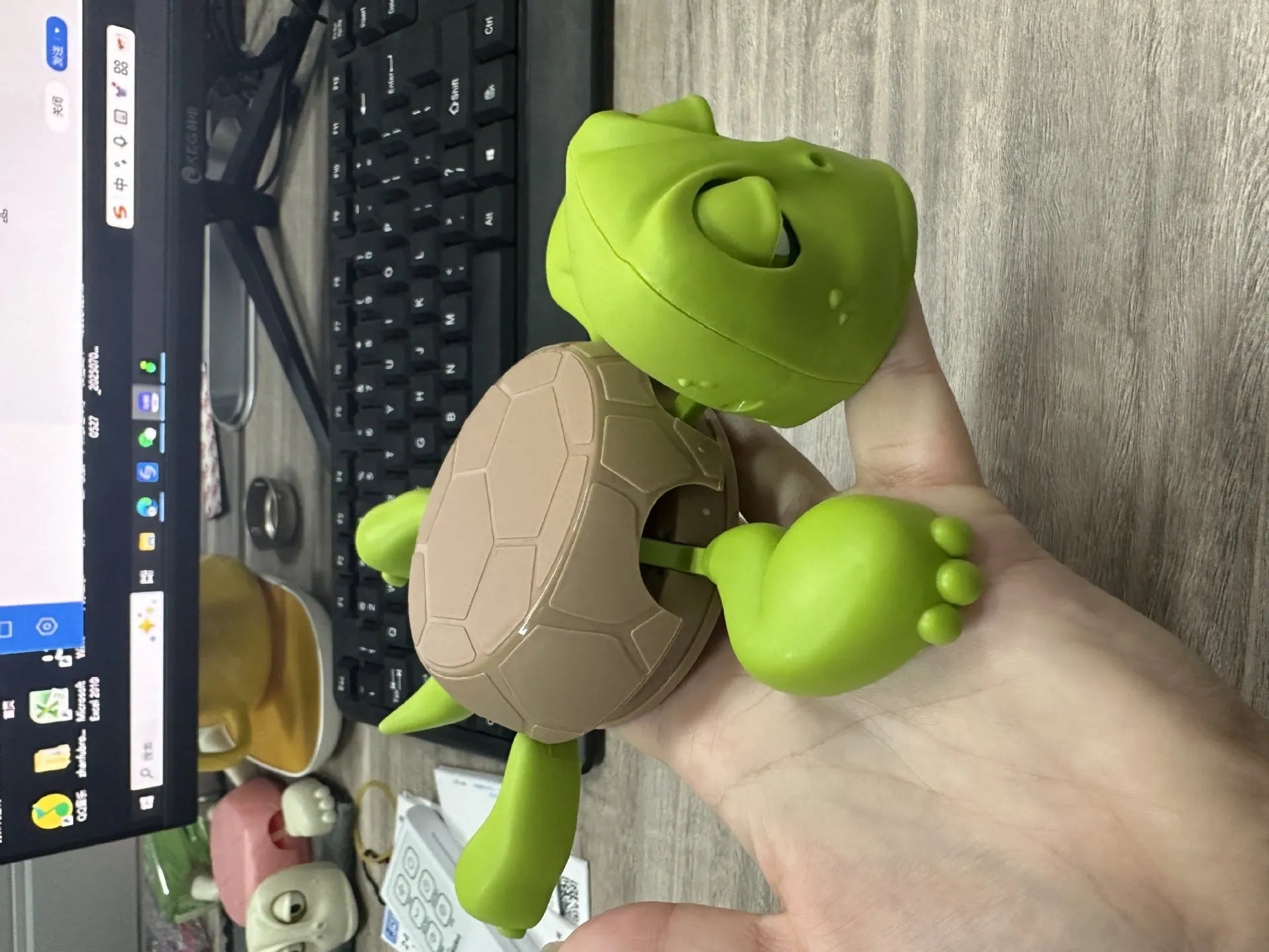 ABS plastic turtle coaster for heat insulation in light green colour
