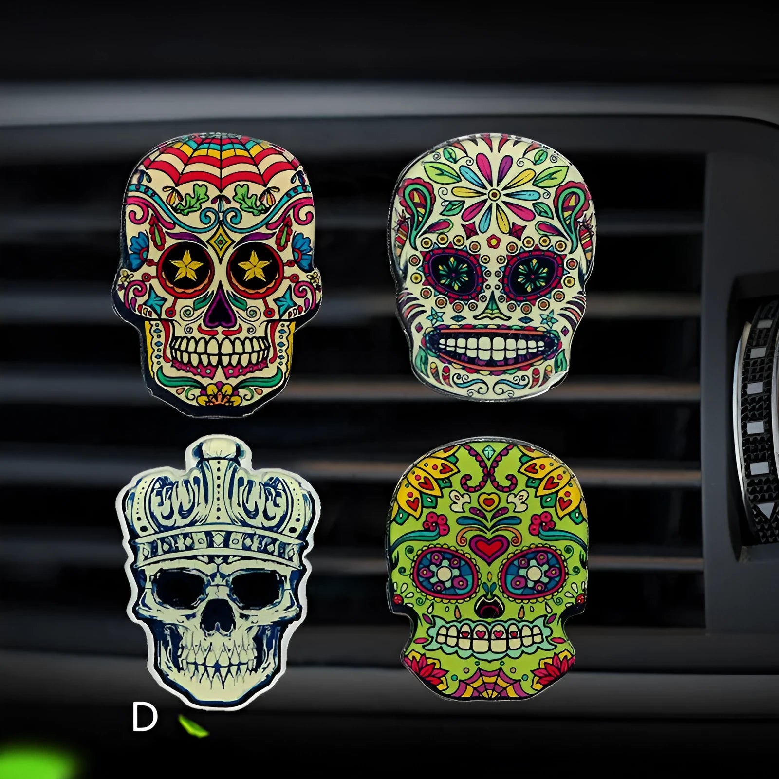 Skull-shaped acrylic car air freshener vent clip with mixed fragrance, 3.5-4.5 cm, colour option shown.